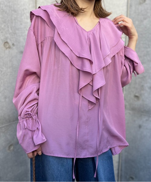 mi via loca(ミヴィアロカ)の「ビッグカラーフリルブラウス(シャツ/ブラウス・レディース・ブラック/スモークピンク/オフホワイト/ブルーグリーン・FREE)」の20枚目の写真