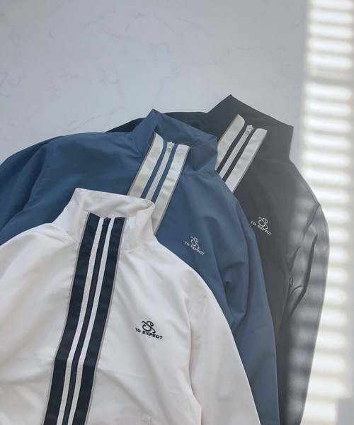 AS KNOW AS plus（アズノゥアズプラス）の「☆スタンドライン刺繍ブルゾン（ナイロンジャケット・レディース・ブルー/アイボリー/ブラック・FREE）」の22枚目の写真