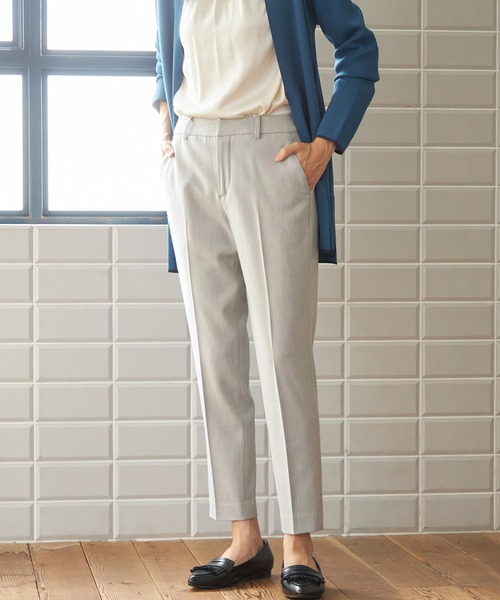 A/C DESIGN BY ALPHA CUBIC(エーシーデザインバイアルファキュービック)の「【ローズオイル加工】テーパードパンツ(スラックス・レディース・チャコールグレー/ライトグレー/モカ・61/70/67/64)」の3枚目の写真