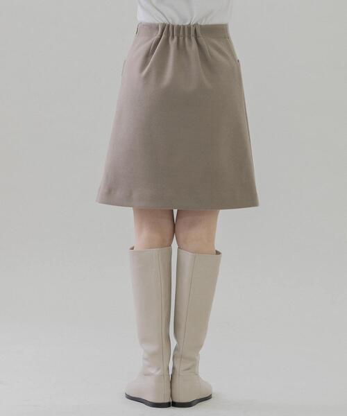 URBAN RESEARCH Sonny Label（アーバンリサーチサニーレーベル）の「メルトン風台形ミニスカート（スカート・レディース・ブラック/ベージュ・36/38）」の4枚目の写真