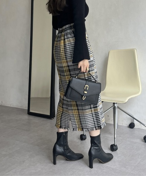 prose verse（プロズヴェール）の「裾フリンジツイードチェックスカート（スカート・レディース・ブルー/イエロー・MEDIUM）」の8枚目の写真