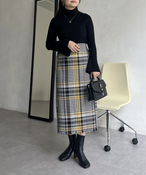 prose verse（プロズヴェール）の「裾フリンジツイードチェックスカート（スカート・レディース・ブルー/イエロー・MEDIUM）」の10枚目の写真