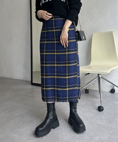 prose verse（プロズヴェール）の「裾フリンジツイードチェックスカート（スカート・レディース・ブルー/イエロー・MEDIUM）」の20枚目の写真