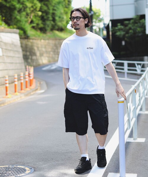 WILD THINGS(ワイルドシングス)の「WILD THINGS x B:MING by BEAMS / 別注 ロゴ Tシャツ(Tシャツ/カットソー・メンズ・ホワイト/ライトグレー/ブラック・SMALL/MEDIUM/LARGE/X-LARGE)」の4枚目の写真