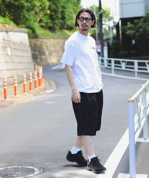 WILD THINGS(ワイルドシングス)の「WILD THINGS x B:MING by BEAMS / 別注 ロゴ Tシャツ(Tシャツ/カットソー・メンズ・ホワイト/ライトグレー/ブラック・SMALL/MEDIUM/LARGE/X-LARGE)」の5枚目の写真