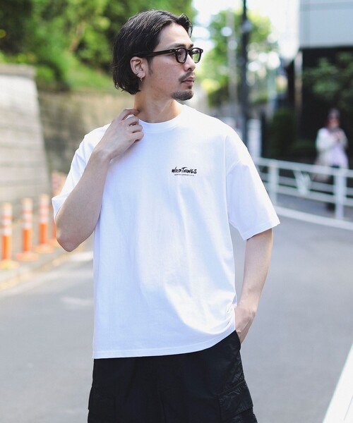 WILD THINGS(ワイルドシングス)の「WILD THINGS x B:MING by BEAMS / 別注 ロゴ Tシャツ(Tシャツ/カットソー・メンズ・ホワイト/ライトグレー/ブラック・SMALL/MEDIUM/LARGE/X-LARGE)」の7枚目の写真