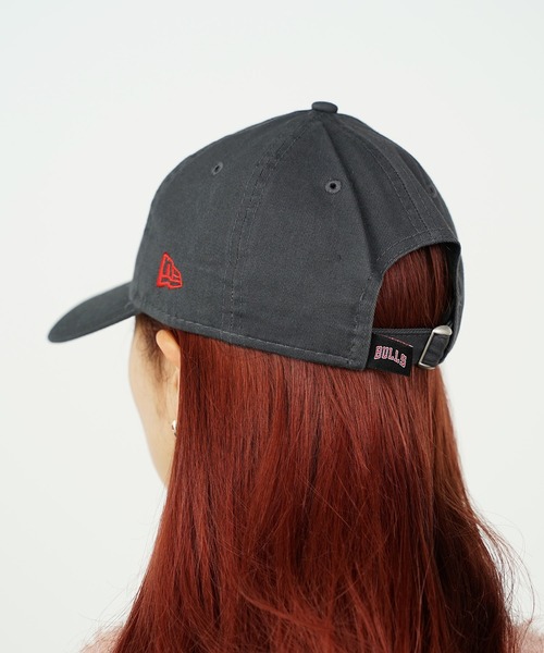 NEW ERA（ニューエラ）の「NEW ERA/ニューエラ CORE CLASSIC 20 ロゴ 刺繍 ベースボールキャップ（キャップ・メンズ・ブラック系2/グレー/ブラック系1/レッド・FREE）」の5枚目の写真