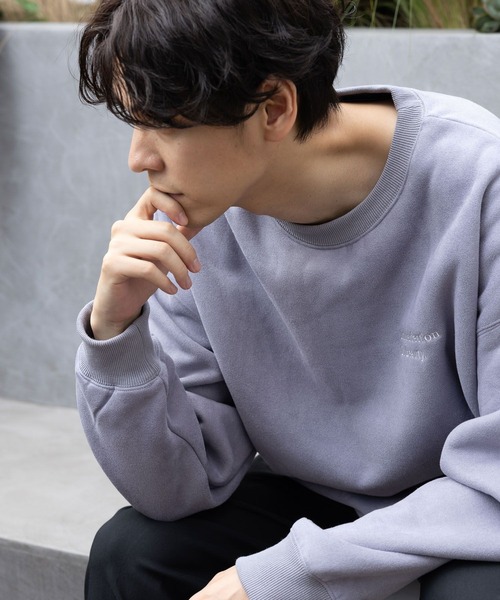 LAKOLE（ラコレ）の「スエードボア刺繍プルオーバー / 973700（スウェット・メンズ・グリーン/チャコール/パープル/アイボリー・MEDIUM/X-LARGE/SMALL/LARGE）」の4枚目の写真