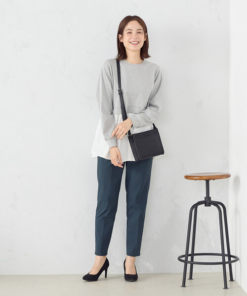 COMME CA MODELS（コムサモデルズ）の「【美しい ベーシックパンツ】裏起毛カルゼ　テーパードパンツ（その他パンツ・レディース・ブラック/ネイビー/グリーン/グレイッシュベージュ・MEDIUM/LARGE/X-SMALL/X-LARGE/SMALL）」の5枚目の写真