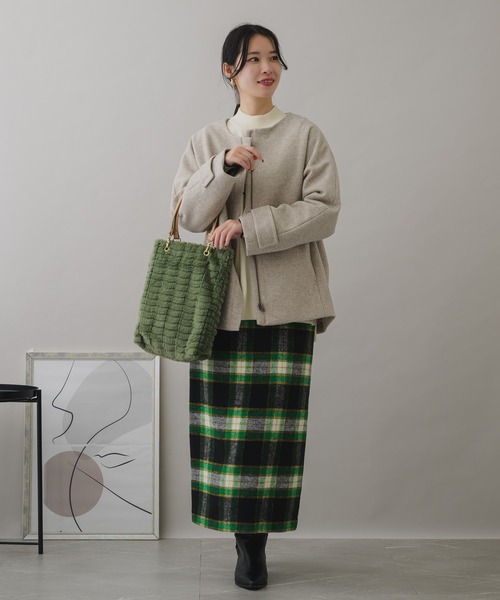 KATHARINE ROSS（キャサリンロス）の「【KATHARINE ROSS】WEB限定 A4サイズ収納可　ふわふわエコファー×PUレザートート（トートバッグ・レディース・ベージュ/グレー/カーキ/グレイッシュベージュ・MEDIUM）」の18枚目の写真