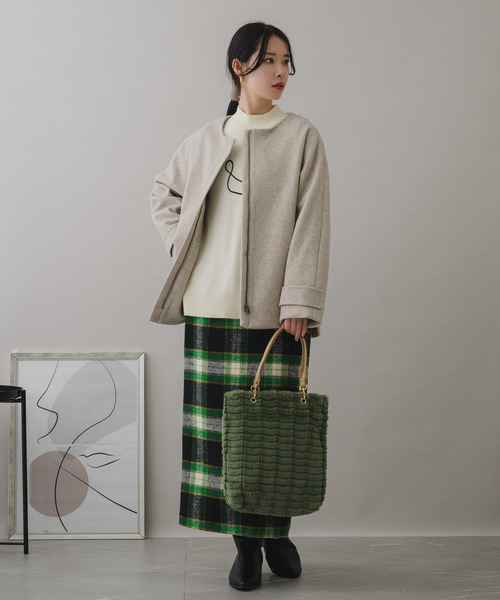 KATHARINE ROSS（キャサリンロス）の「【KATHARINE ROSS】WEB限定 A4サイズ収納可　ふわふわエコファー×PUレザートート（トートバッグ・レディース・ベージュ/グレー/カーキ/グレイッシュベージュ・MEDIUM）」の19枚目の写真