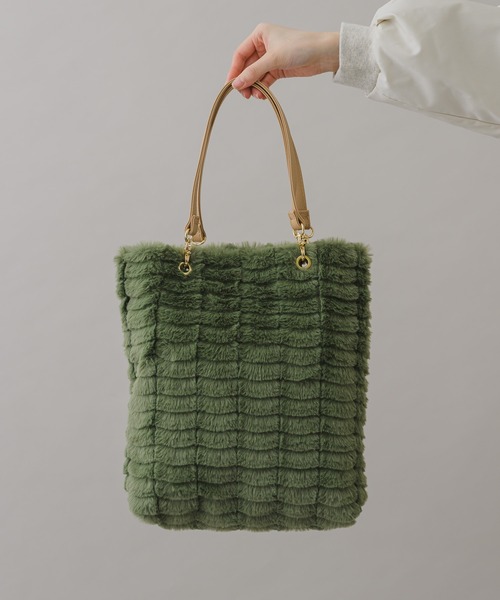 KATHARINE ROSS（キャサリンロス）の「【KATHARINE ROSS】WEB限定 A4サイズ収納可　ふわふわエコファー×PUレザートート（トートバッグ・レディース・ベージュ/グレー/カーキ/グレイッシュベージュ・MEDIUM）」の22枚目の写真