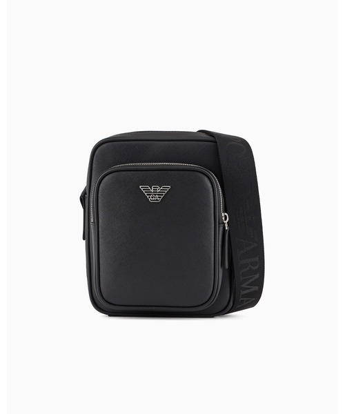 EMPORIO ARMANI（エンポリオアルマーニ）の「【エンポリオ アルマーニ】Armani Sustainability Values クロスボディバッグ イーグルプレート付き（ボディバッグ/ウエストポーチ・メンズ・ブラック系その他・FREE）」の2枚目の写真