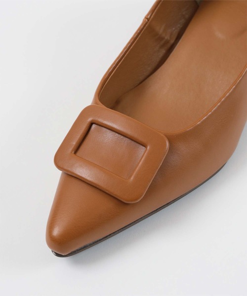 UR'S(ユアーズ)の「3cmヒールバックルデザインパンプス(パンプス・レディース・アイボリー/ブラック/キャメル・M/S/LL/L)」の13枚目の写真