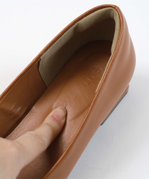 UR'S(ユアーズ)の「3cmヒールバックルデザインパンプス(パンプス・レディース・アイボリー/ブラック/キャメル・M/S/LL/L)」の14枚目の写真