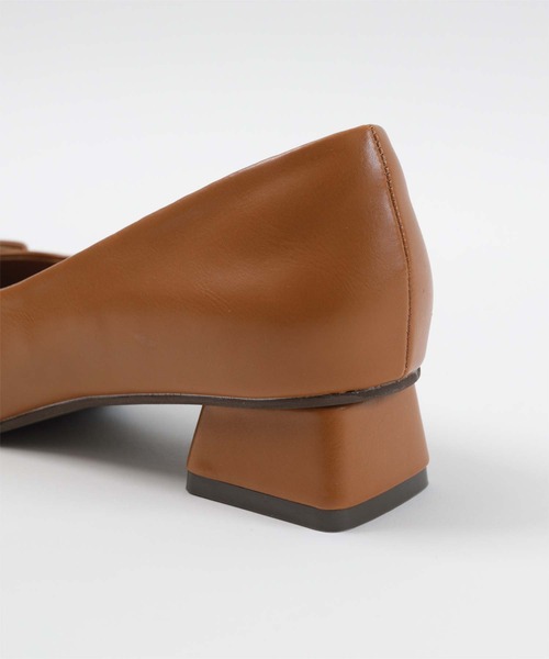 UR'S(ユアーズ)の「3cmヒールバックルデザインパンプス(パンプス・レディース・アイボリー/ブラック/キャメル・M/S/LL/L)」の15枚目の写真