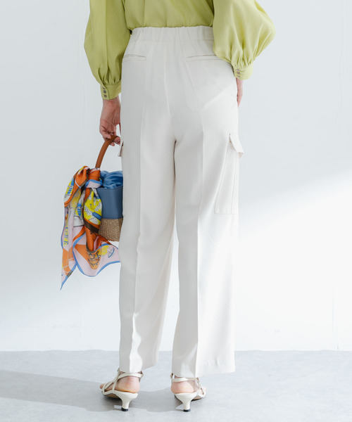 URBAN RESEARCH ROSSO WOMEN（アーバンリサーチ　ロッソ）の「センタープレスカーゴパンツ（その他パンツ・レディース・アイボリー/カーキ・FREE）」の22枚目の写真