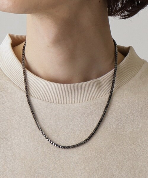 THE SHOP TK (ザ ショップ ティーケー )の「◆【ネックレスセットアイテム】フェイクスウェードパネルプルオーバー(Tシャツ/カットソー・メンズ・ライトブルー/アイボリー/スミクロ・02/03/04)」の14枚目の写真