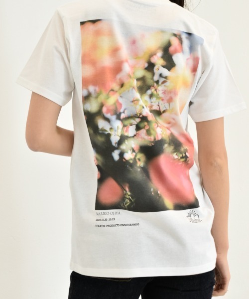 THEATRE PRODUCTS(シアタープロダクツ)の「限定展開【THEATRE PRODUCTS×Mariko Ohyaコラボ】Pink Rose Tシャツ(Tシャツ/カットソー・レディース・ホワイト/アイボリー・FREE)」の10枚目の写真