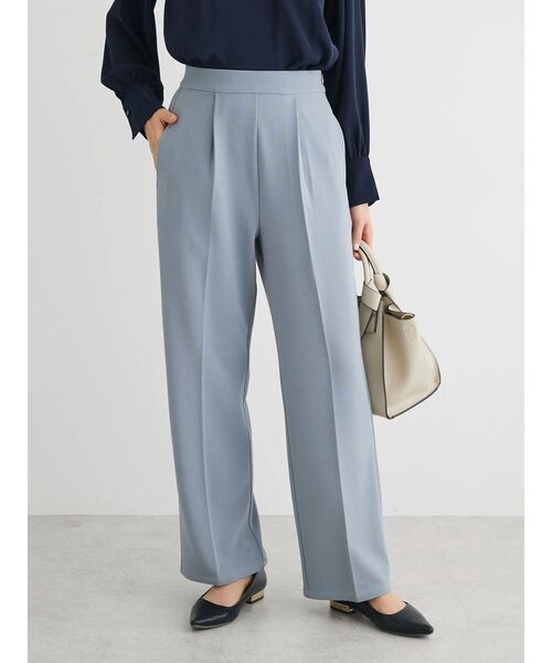 Petit fleur（プチフルール）の「・Petit　Fleur　タックテーパードパンツ（その他パンツ・レディース・ブラック/グレイッシュベージュ/アイボリー/ブルー・FREE）」の12枚目の写真