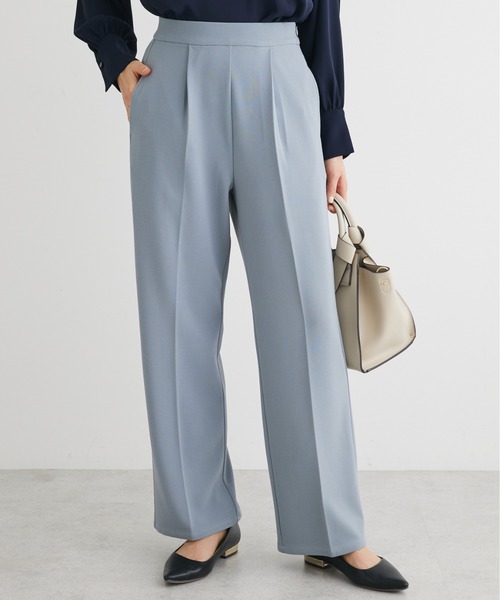 Petit fleur（プチフルール）の「・Petit　Fleur　タックテーパードパンツ（その他パンツ・レディース・ブラック/グレイッシュベージュ/アイボリー/ブルー・FREE）」の4枚目の写真