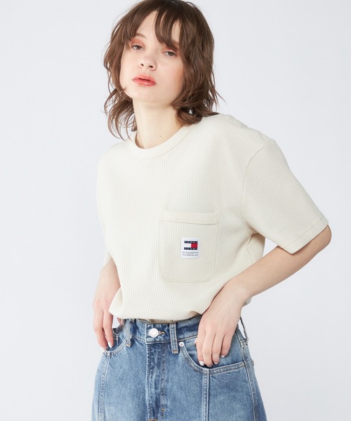tommy jeans（トミー ジーンズ）の「【ユニセックス】レギュラーワッフルポケットTシャツ（Tシャツ/カットソー・メンズ・アイボリー/ブラック/ホワイト・LARGE/MEDIUM/SMALL/X-LARGE）」の19枚目の写真
