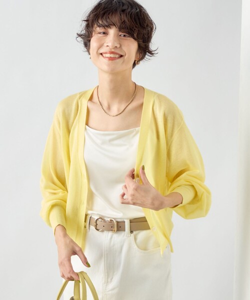 NOLLEY’S Sophi(ノーリーズソフィ)の「《手洗い可能》シアーVネックカーディガン(カーディガン/ボレロ・レディース・キャメル/ミント/イエロー・38)」の1枚目の写真