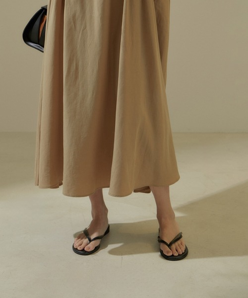 SALON adam et rope'（サロン アダム エ ロペ）の「[24SS]ウエストタックワンピース【洗える】（ワンピース・レディース・ブラック/ベージュ・FREE）」の10枚目の写真