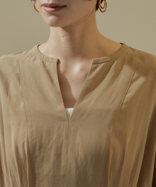 SALON adam et rope'（サロン アダム エ ロペ）の「[24SS]ウエストタックワンピース【洗える】（ワンピース・レディース・ブラック/ベージュ・FREE）」の14枚目の写真