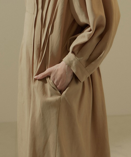 SALON adam et rope'（サロン アダム エ ロペ）の「[24SS]ウエストタックワンピース【洗える】（ワンピース・レディース・ブラック/ベージュ・FREE）」の16枚目の写真