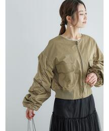 Te chichi | ツイルノーカラーショートギャザーブルゾン(ブルゾン)