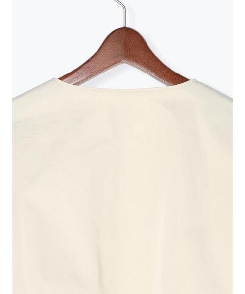 Te chichi（テチチ）の「ツイルノーカラーショートギャザーブルゾン（ブルゾン・レディース・オフホワイト/カーキ・F）」の20枚目の写真