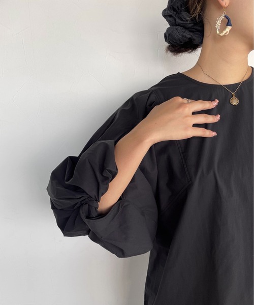 ketty cherie（ケティシェリー）の「コットンデザインスリーブトップス ≪手洗い可能≫（シャツ/ブラウス・レディース・オフホワイト/ブラック・M）」の22枚目の写真