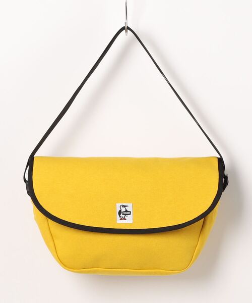 CHUMS(チャムス)の「【CHUMS/チャムス】 Round Flap Shoulder Bag Sweat(ショルダーバッグ・メンズ・ブラック/ヘザーグレー/ネイビー/イエロー/その他1/その他2/その他3/その他4・FREE)」の4枚目の写真