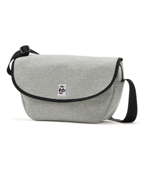 CHUMS(チャムス)の「【CHUMS/チャムス】 Round Flap Shoulder Bag Sweat(ショルダーバッグ・メンズ・ブラック/ヘザーグレー/ネイビー/イエロー/その他1/その他2/その他3/その他4・FREE)」の2枚目の写真