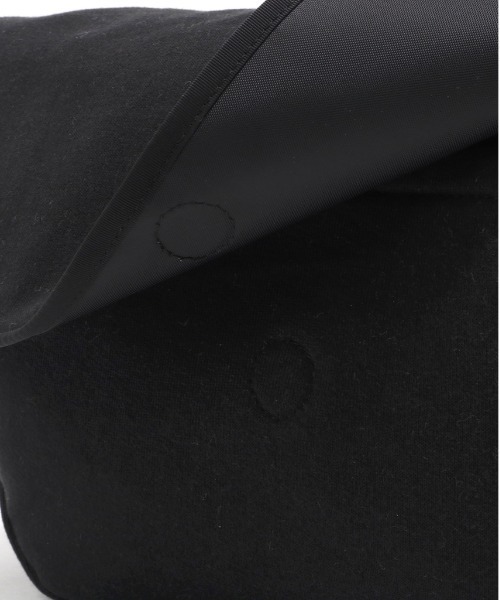 CHUMS(チャムス)の「【CHUMS/チャムス】 Round Flap Shoulder Bag Sweat(ショルダーバッグ・メンズ・ブラック/ヘザーグレー/ネイビー/イエロー/その他1/その他2/その他3/その他4・FREE)」の21枚目の写真