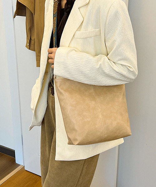TABI PAL(タビパル)の「デザインベルト ショルダーバッグ(ショルダーバッグ・レディース・ブラック/ブラウン/グリーン/ベージュ・FREE)」の9枚目の写真