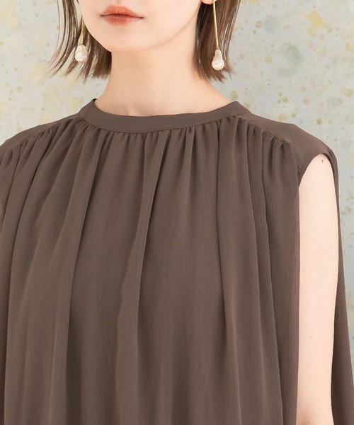 URBAN RESEARCH ROSSO WOMEN（アーバンリサーチ　ロッソ）の「ベルト付2wayシアーギャザーワンピース（ワンピース・レディース・ブラック/モカ・FREE）」の12枚目の写真