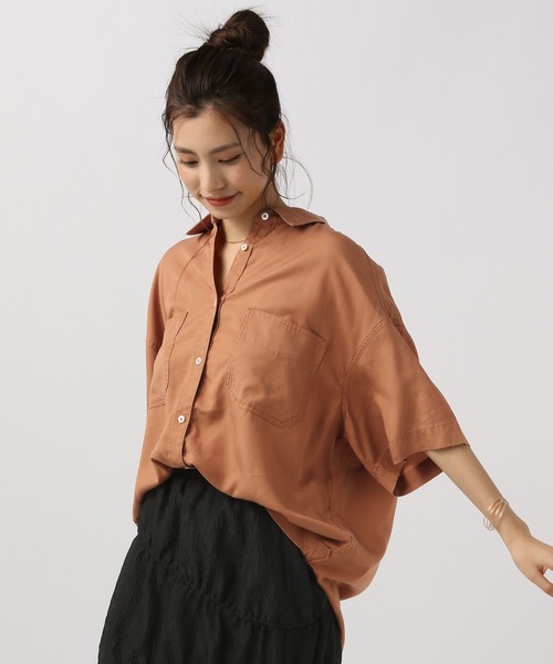 BAYFLOW（ベイフロー）の「2WAYスタンダード半袖シャツ（シャツ/ブラウス・レディース・オフホワイト/カーキ/レンガ/チャコール・FREE）」の4枚目の写真