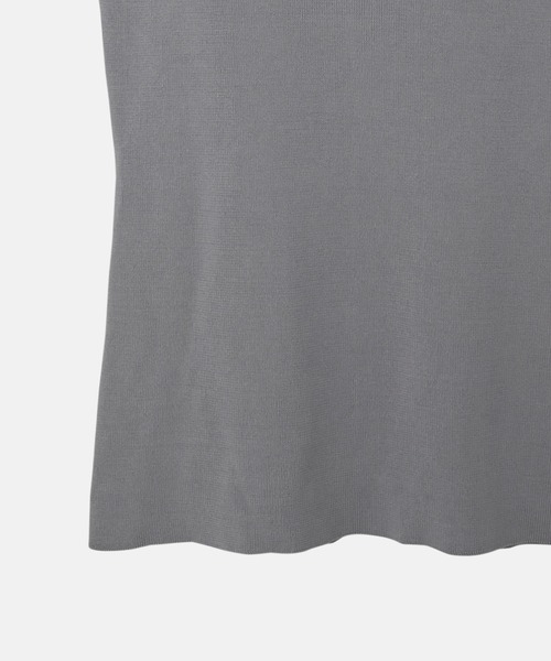 LE CIEL BLEU（ルシェルブルー）の「ホルターネックニットトップ / Halterneck Knit Top（キャミソール・レディース・レッド/ブラック/グレー・36）」の17枚目の写真