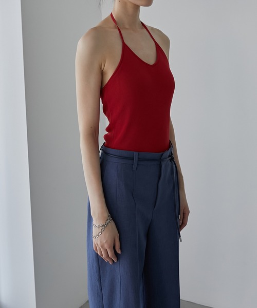 LE CIEL BLEU（ルシェルブルー）の「ホルターネックニットトップ / Halterneck Knit Top（キャミソール・レディース・レッド/ブラック/グレー・36）」の9枚目の写真