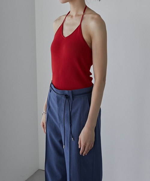 LE CIEL BLEU（ルシェルブルー）の「ホルターネックニットトップ / Halterneck Knit Top（キャミソール・レディース・レッド/ブラック/グレー・36）」の20枚目の写真