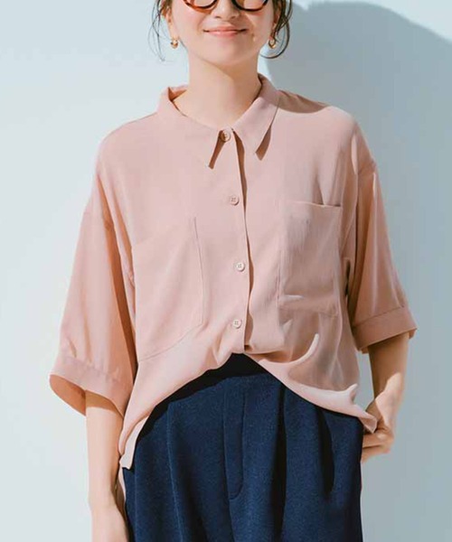 IEDIT(イディット)の「IEDIT 接触冷感素材が快適な シアーハーフスリーブシャツ(シャツ/ブラウス・レディース・ピンクベージュ・MEDIUM/X-LARGE/XX-LARGE/LARGE/XXX-LARGE/SMALL)」の1枚目の写真