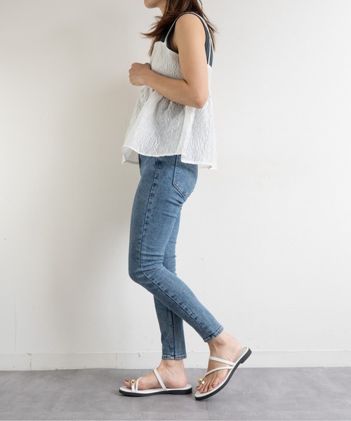 Fabby fabby（ファビィーファビィー）の「フラットメタルトングサンダル（サンダル・レディース・ブラウン/ホワイト/ブラック・MEDIUM/LARGE/SMALL）」の19枚目の写真