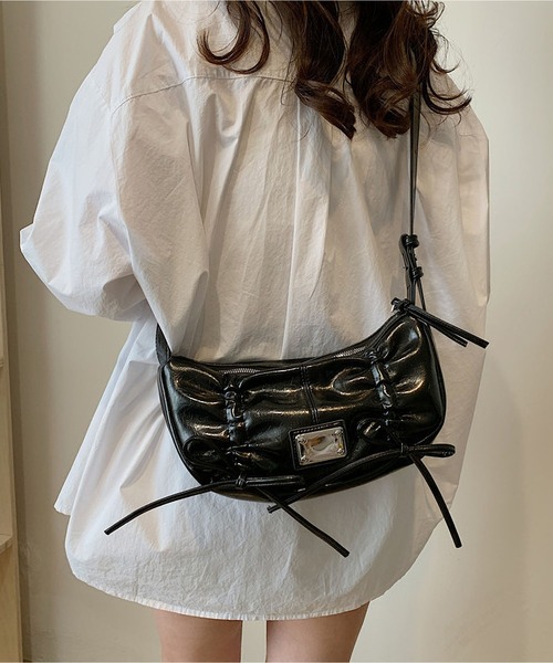 未使用級 MORABITO ポリーヌ ホワイト チェーンショルダーバッグ定34万 楽天市場】【未使用 展示品】 モラビト MORABITO ポリーヌ
