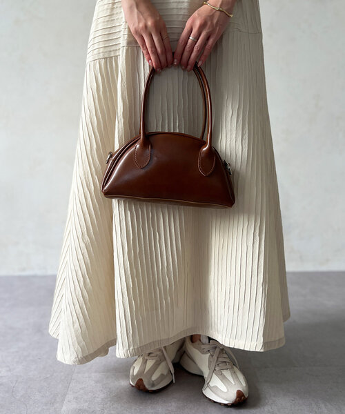 Chez toi（シェトワ）の「コンパクトラウンドBAG（トートバッグ・レディース・ボルドー/キャメル/ブラック・FREE）」の2枚目の写真