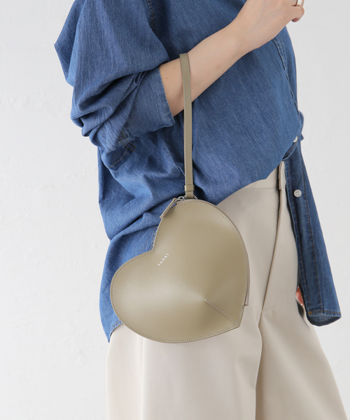 YAHKI（ヤーキ）の「YAHKI/ヤーキ ハートバッグ YH-641（ハンドバッグ