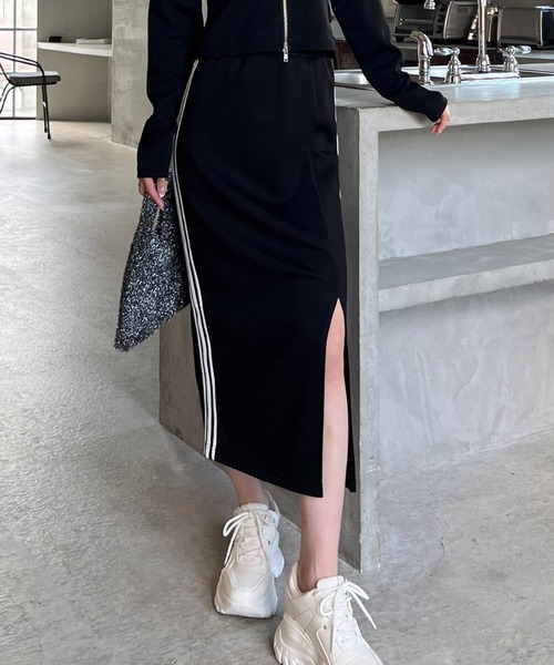 ロゴ入りブラックタイトスカート 1PIU1UGUALE3 GOLF - 【レディース