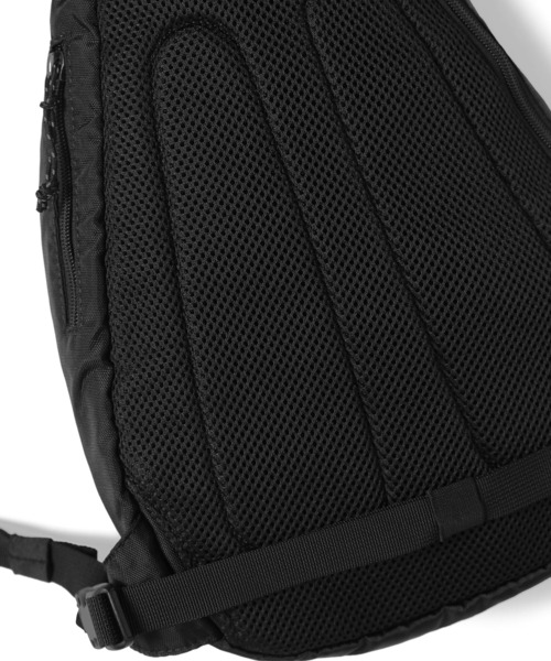 thisisneverthat スリングバッグワンショルダー thisisneverthat（ディスイズネバーザット）の「Washed Nylon