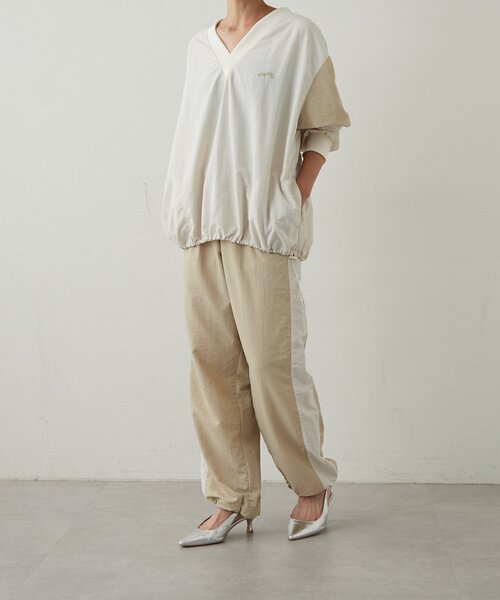 【セール】ナイロンVネックピステ（シャツ/ブラウス）｜earthy（アーシー）
